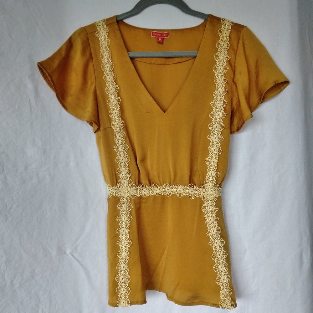 MODCLOTH TOP SZ MED